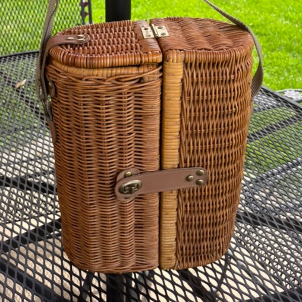 Vintage Wicker Wine Picnic Basket